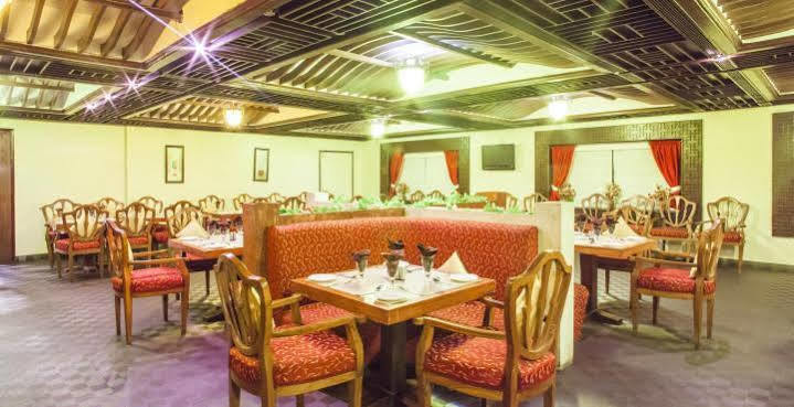 Hotel Grand International Rāipur エクステリア 写真