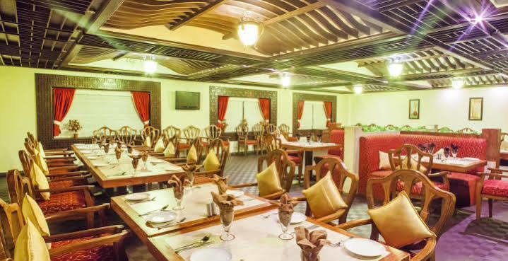Hotel Grand International Rāipur エクステリア 写真