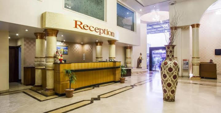 Hotel Grand International Rāipur エクステリア 写真